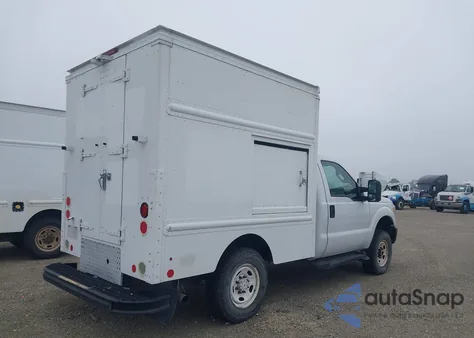 2015 Ford F-250 Xl из США, поврежденный, VIN 1FDBF2B61FED21623